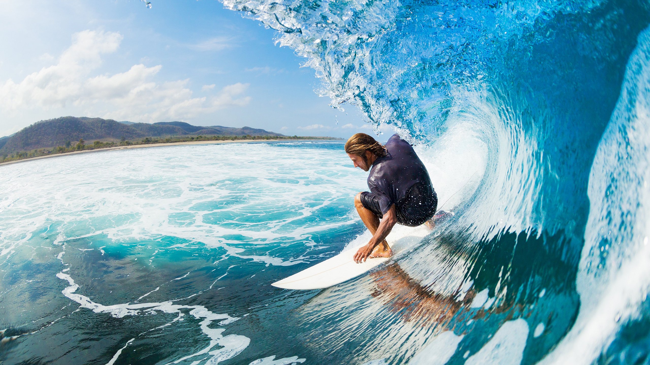 浓眉中距离稳定输出湖人保持比分领先，浓眉在湖人