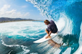 爱游戏在线登录入口-浓眉中距离稳定输出湖人保持比分领先，浓眉在湖人