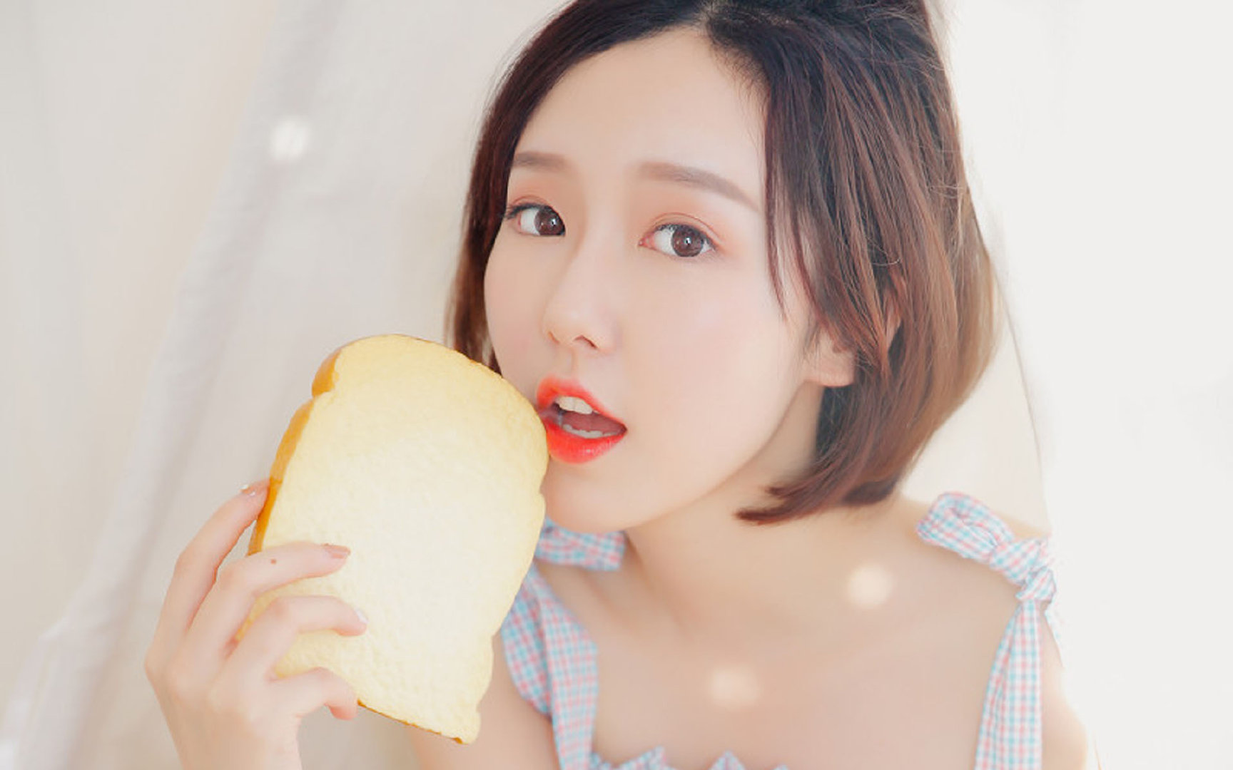 《电竞赛事Vlog:幕后花絮带你走进比赛现场》,电竞比赛现场视频